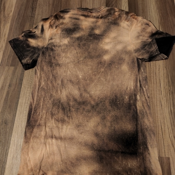 YELLOWSTONE Dutton Ranch distressed graphic tee size Small Custom New - Picture 4 of 4